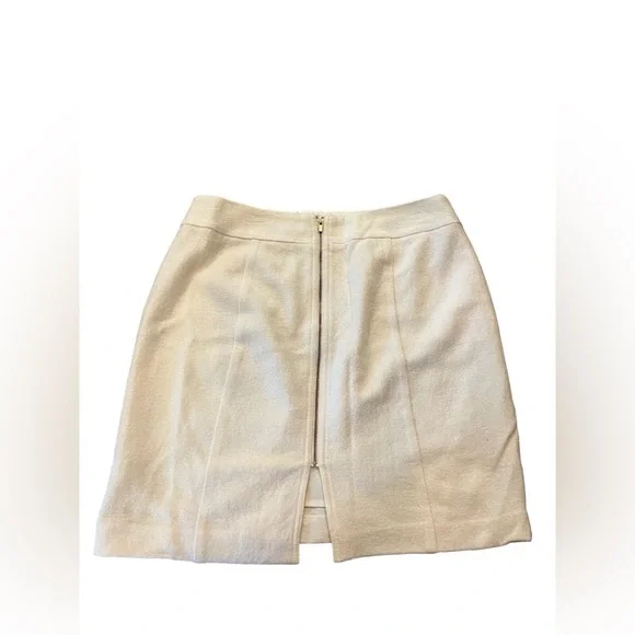 LIMITED TIME PRICE - Banana Republic Cream Mini Skirt with Clean High Waist - Picture 3 of 5